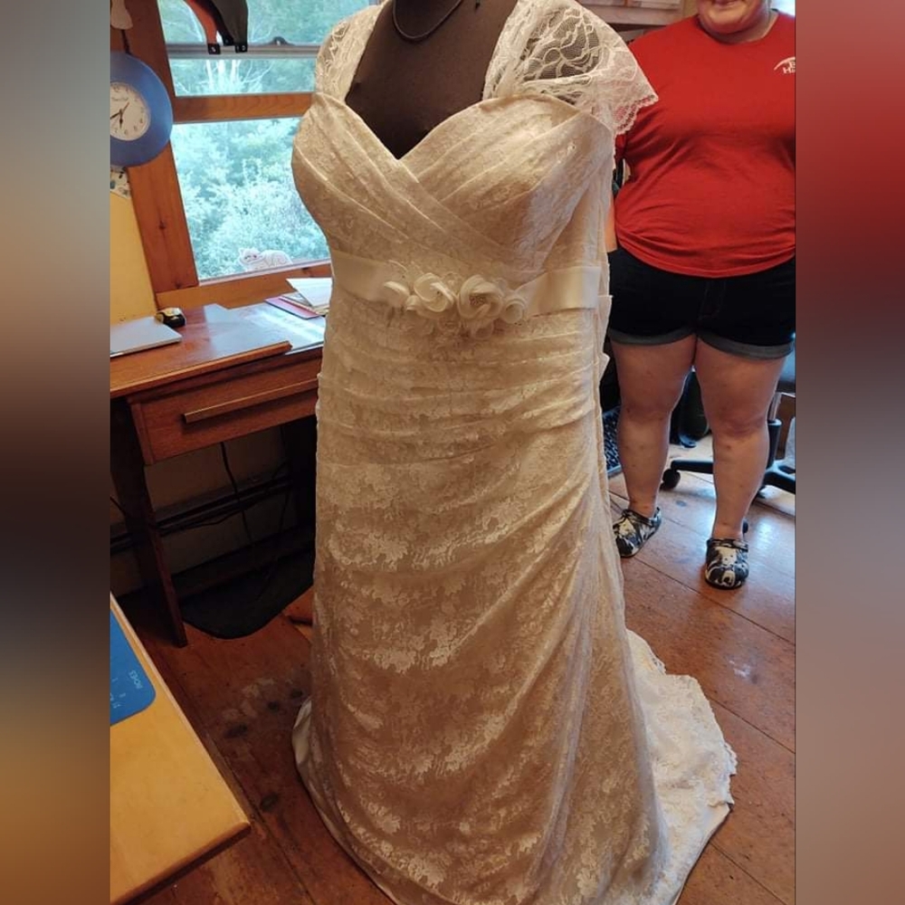 Wedding dress